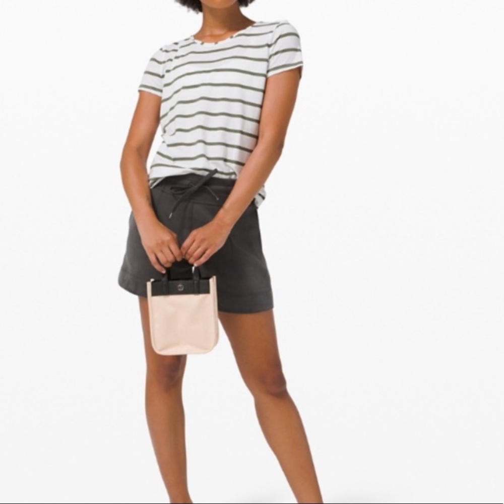 Lululemon athelica NWT Now and always tote **Micro